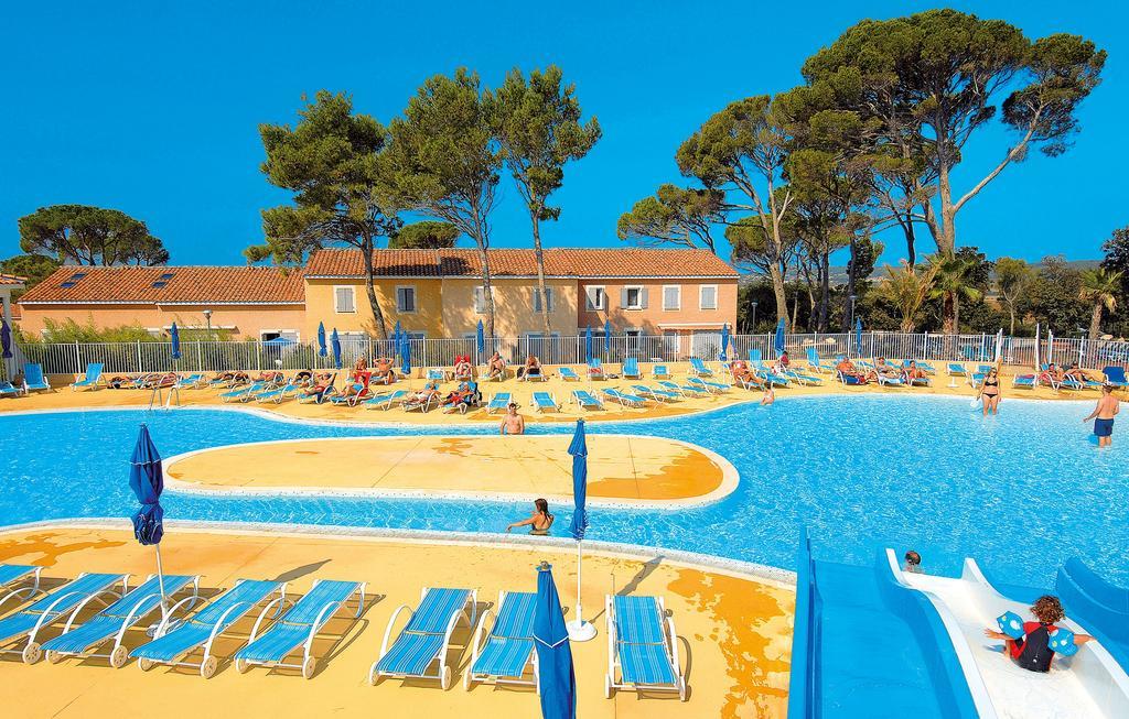 Residence Odalys Le Mas Des Vignes Калвисон Екстериор снимка