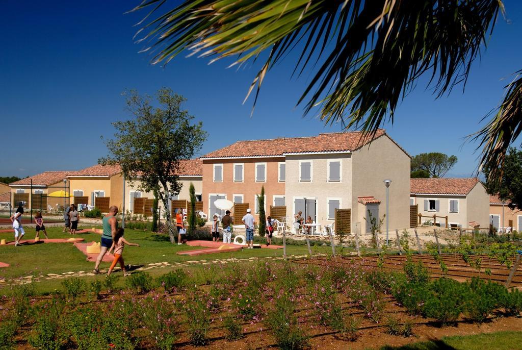Residence Odalys Le Mas Des Vignes Калвисон Екстериор снимка