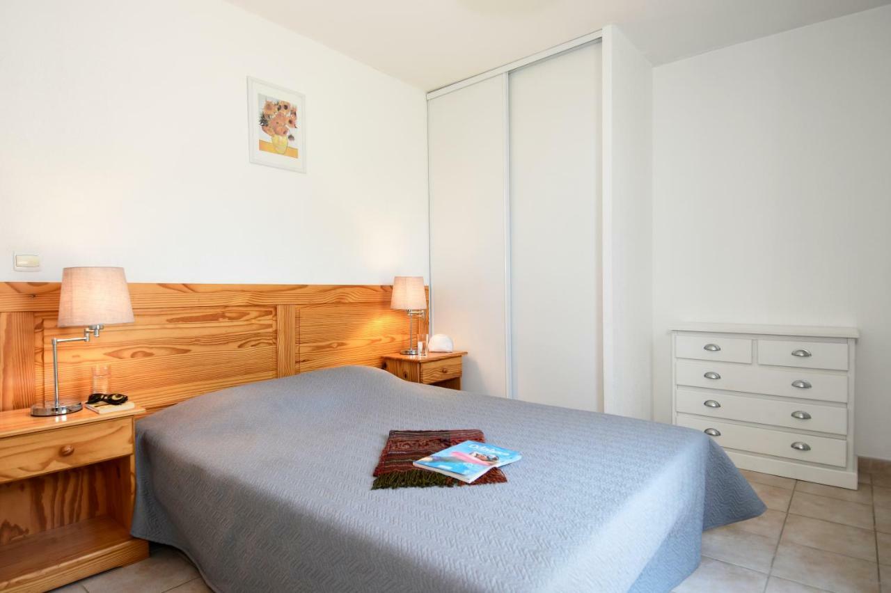 Residence Odalys Le Mas Des Vignes Калвисон Екстериор снимка