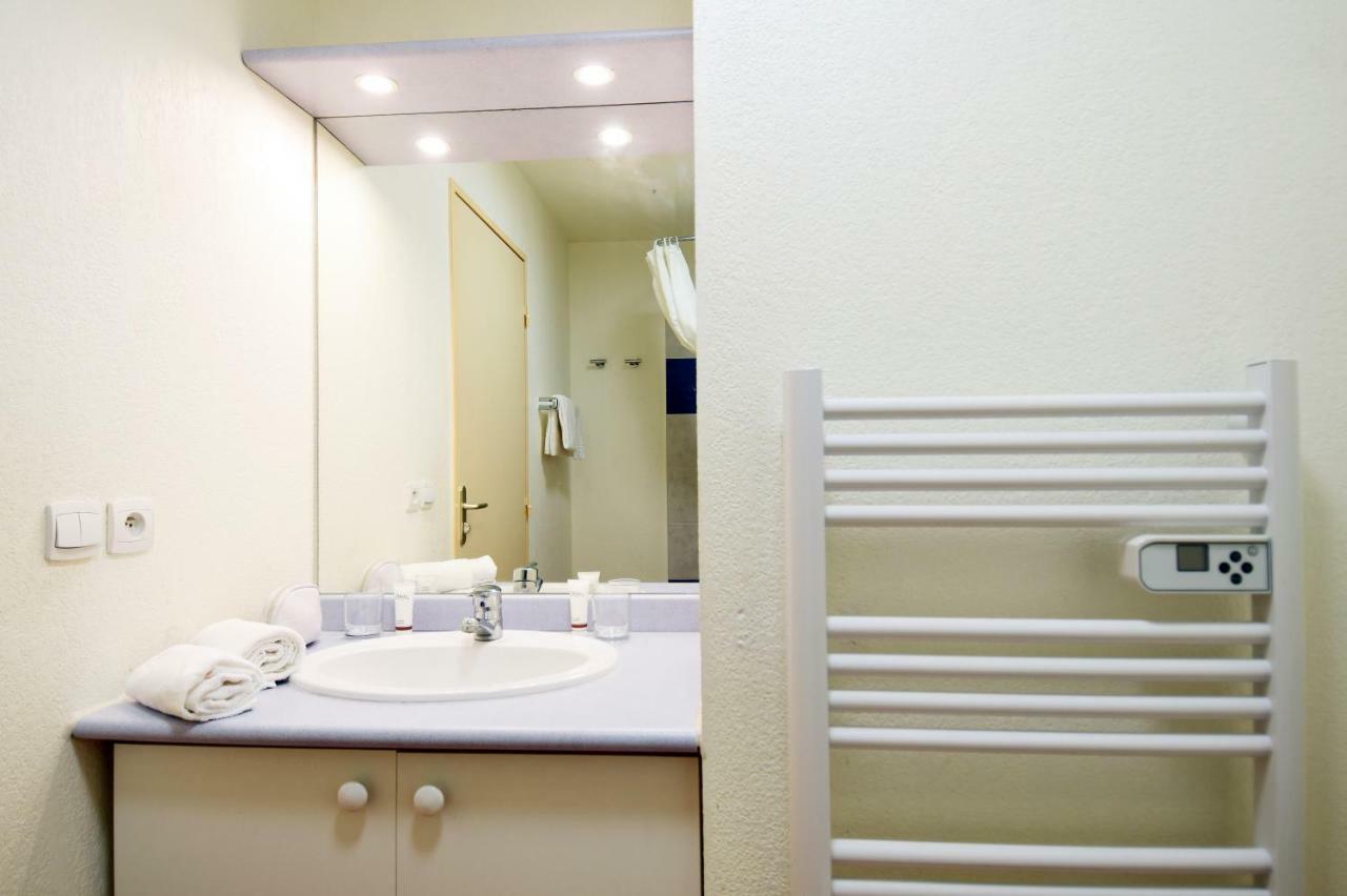 Residence Odalys Le Mas Des Vignes Калвисон Екстериор снимка
